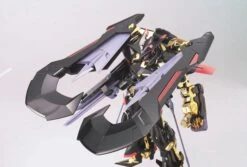 BANDAI GUN38870 GUNPLA 1/100 ASTRAY GOLD AMATSU MINA GUNDAM -Modèles De Jouets 1 100 mbf p01 re2 gundam astray gold frame amatsu 05